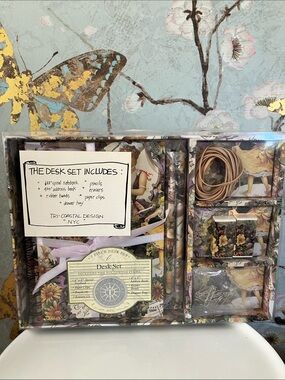 Tri-Coastal Design Floral Desk Set NEVER USED
